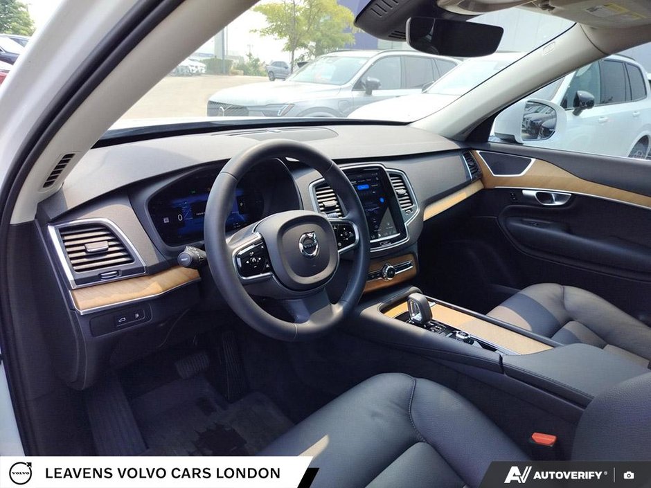 2024 Volvo XC90 RECHARGE CORE BRIGHT THEME-12