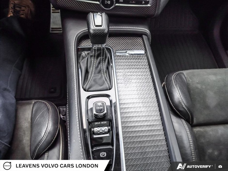 2016 Volvo XC90 T6 R-DESIGN-17