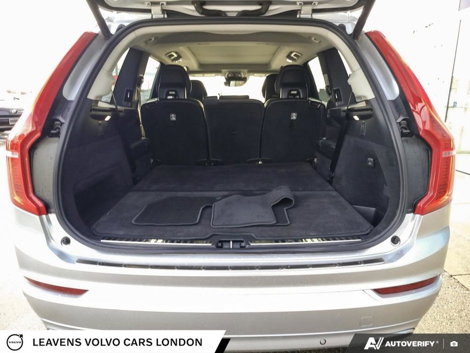 2020 Volvo XC90 MOMENTUM-11