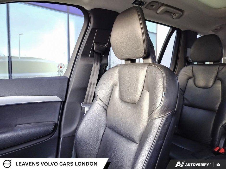 2020 Volvo XC90 MOMENTUM-19