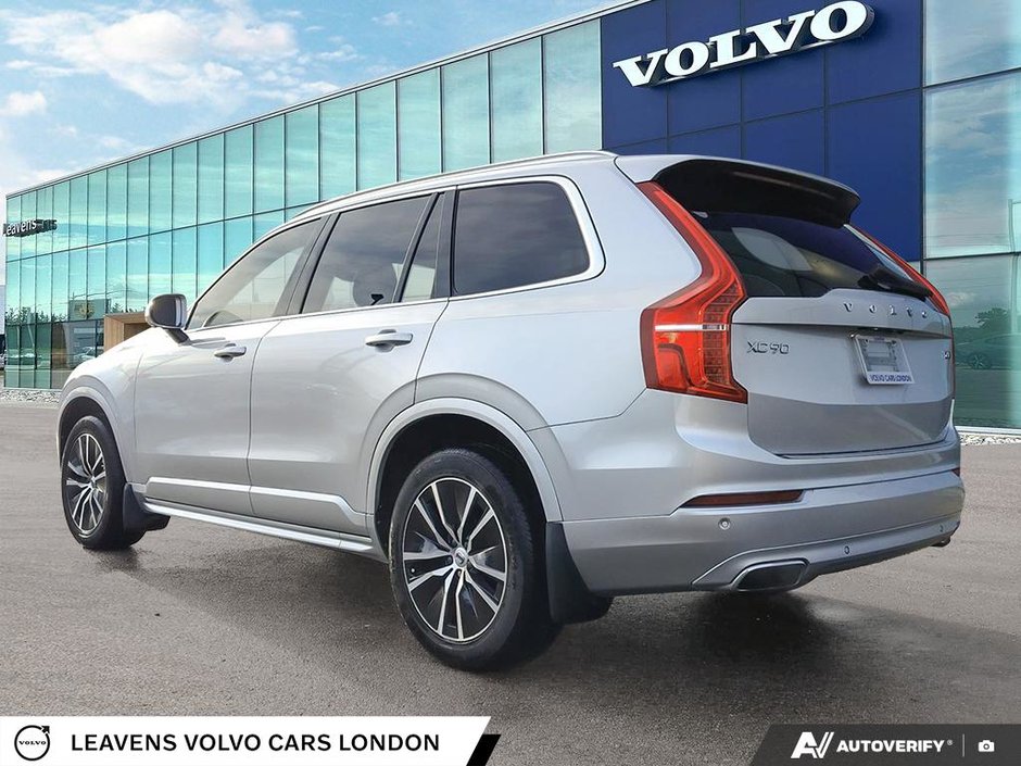 2020 Volvo XC90 MOMENTUM-3