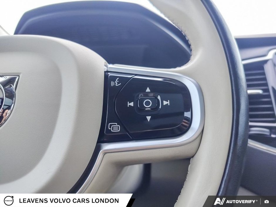 2020 Volvo XC90 MOMENTUM-15