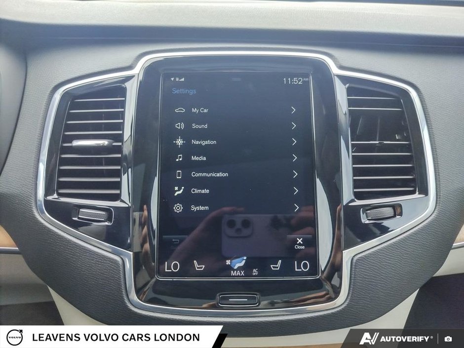 2020 Volvo XC90 MOMENTUM-27