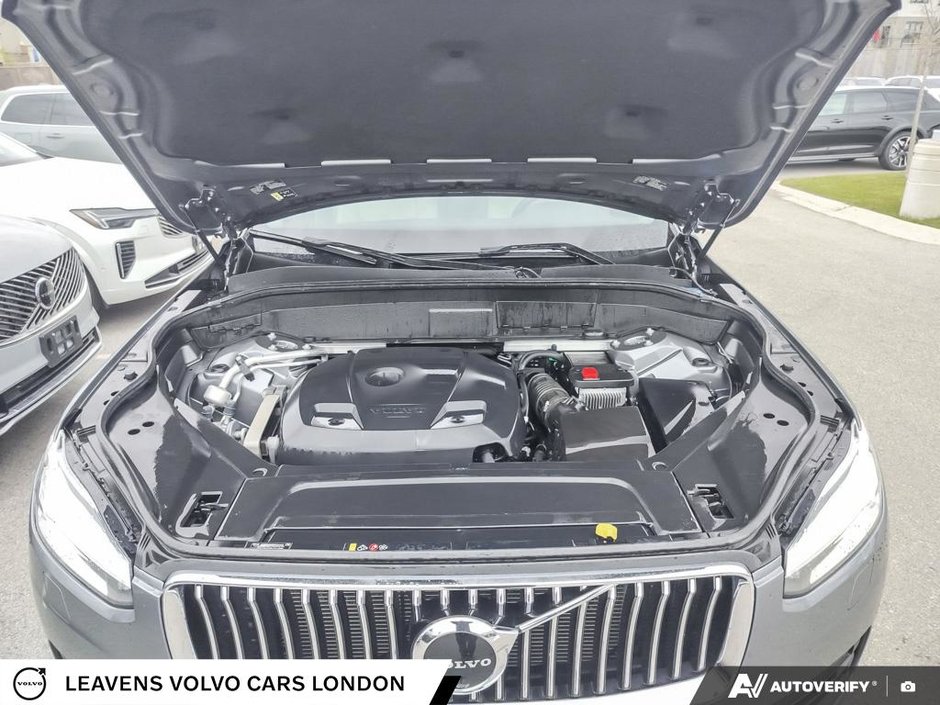 2020 Volvo XC90 MOMENTUM-9