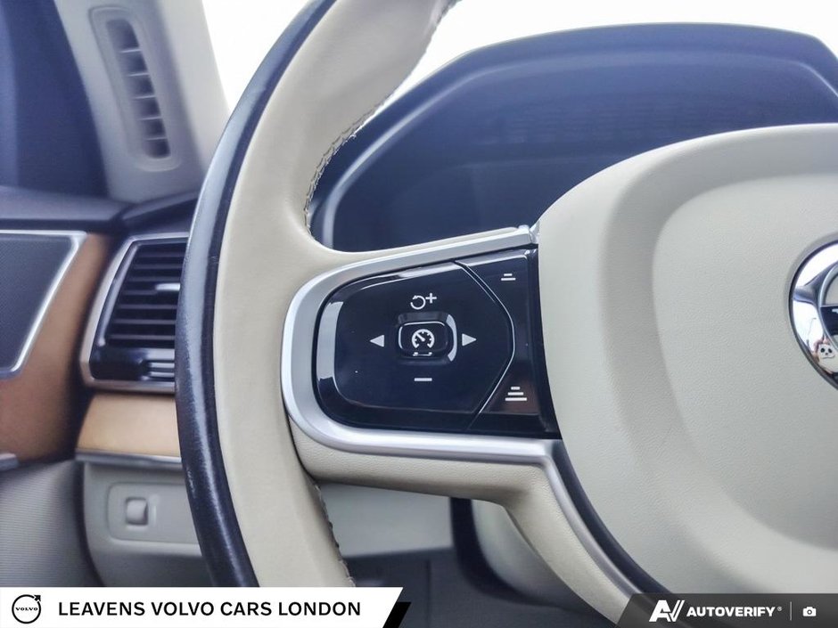 2020 Volvo XC90 MOMENTUM-29