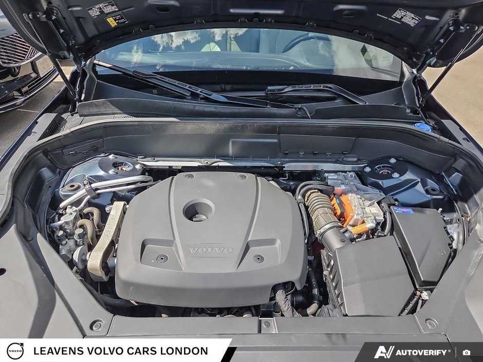 2021 Volvo XC90 R-DESIGN-9