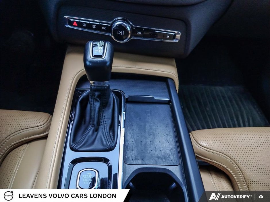 2022 Volvo XC90 INSCRIPTION-17