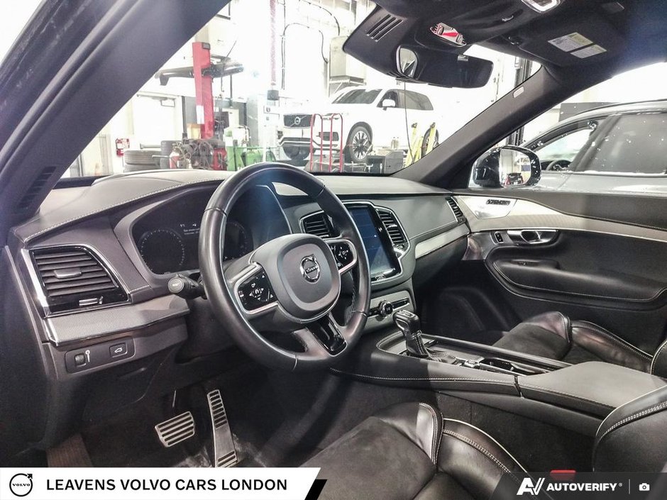 2022 Volvo XC90 R-DESIGN-12