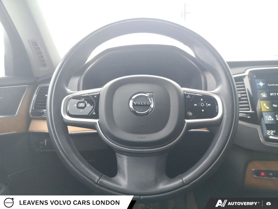 2022 Volvo XC90 MOMENTUM-15
