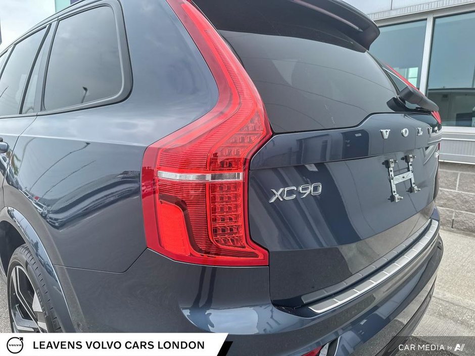 2023 Volvo XC90 ULTIMATE DARK THEME-10