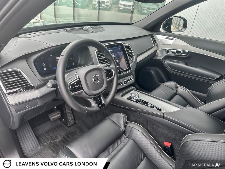 2023 Volvo XC90 ULTIMATE DARK THEME-12