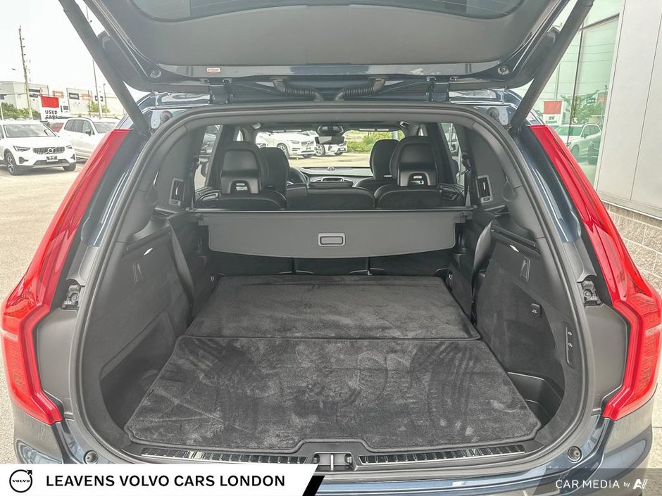 2023 Volvo XC90 ULTIMATE DARK THEME-11