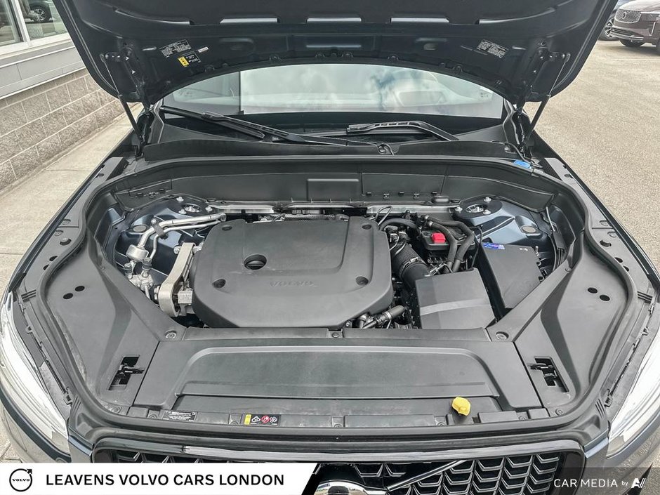 2023 Volvo XC90 ULTIMATE DARK THEME-9