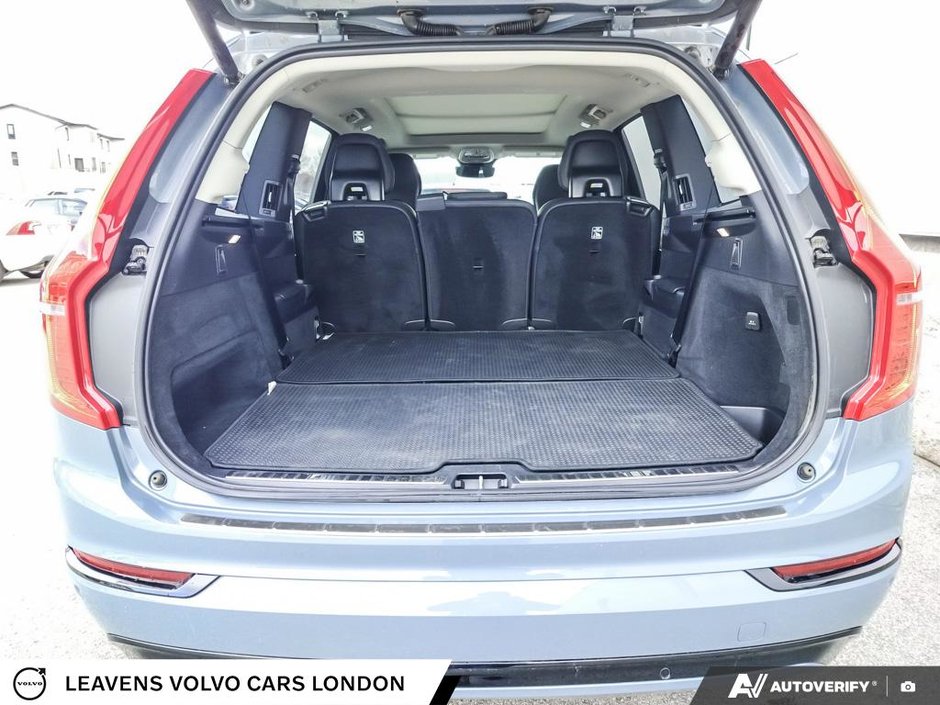 2023 Volvo XC90 PLUS DARK THEME-11