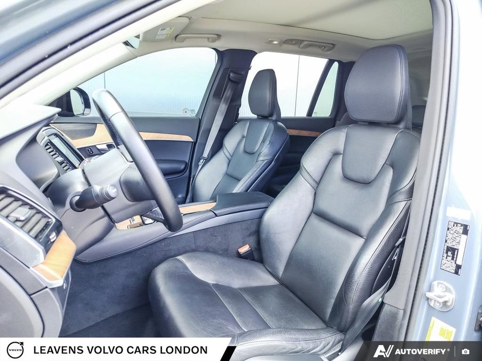 2023 Volvo XC90 PLUS DARK THEME-25
