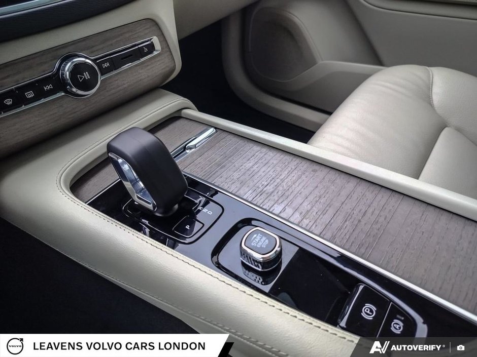 2024 Volvo XC90 PLUS BRIGHT THEME-17