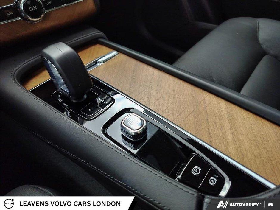 2024 Volvo XC90 CORE BRIGHT THEME-17