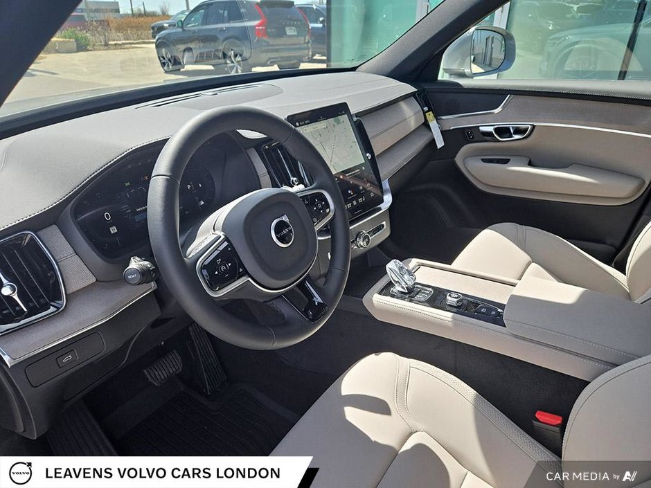 2025 Volvo XC90 PLUS BRIGHT THEME-12