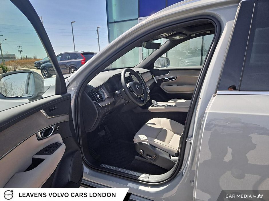 2025 Volvo XC90 PLUS BRIGHT THEME-25