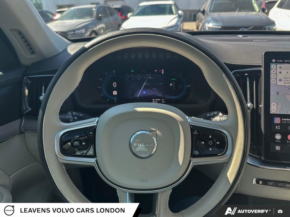 2025 Volvo XC90 ULTRA BRIGHT THEME-13