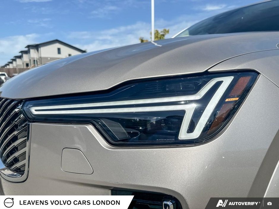 2025 Volvo XC90 ULTRA BRIGHT THEME-7
