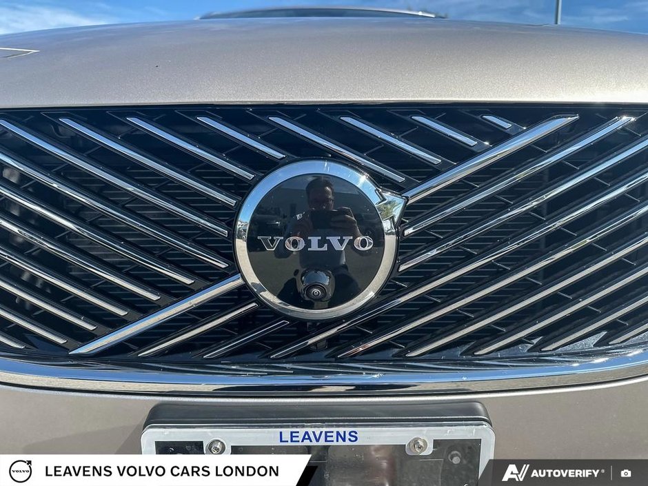 2025 Volvo XC90 ULTRA BRIGHT THEME-8