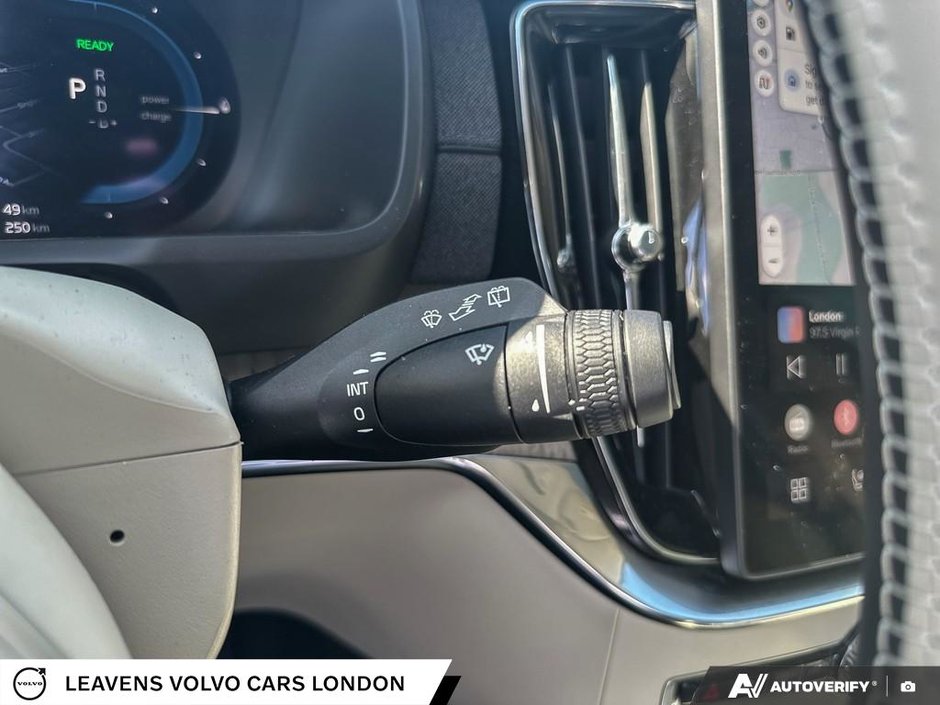 2025 Volvo XC90 ULTRA BRIGHT THEME-29