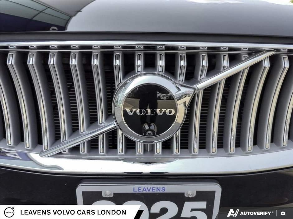 2025 Volvo XC90 ULTRA BRIGHT THEME-8