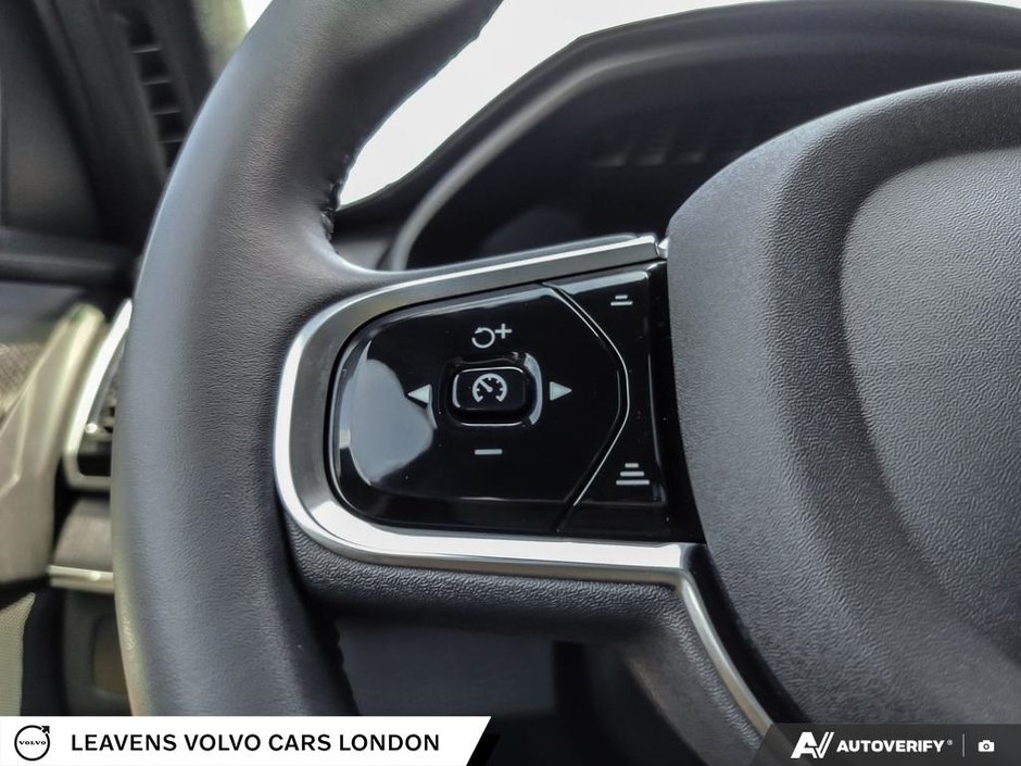 2025 Volvo XC90 ULTRA BRIGHT THEME-29