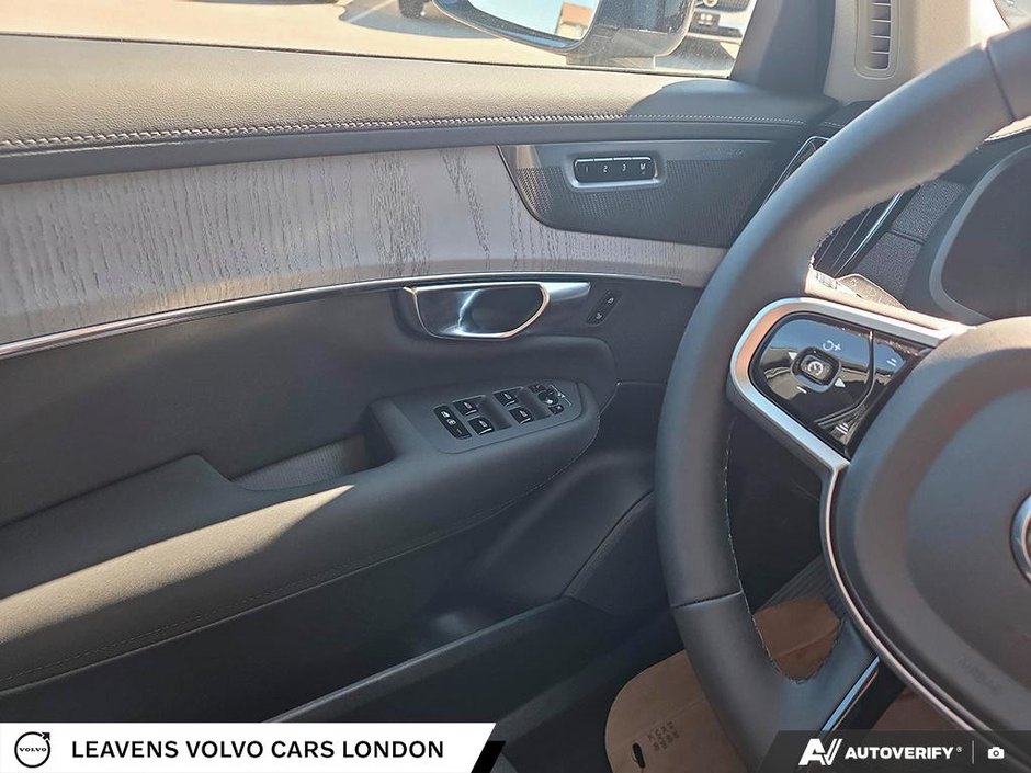 2026 Volvo XC90 ULTRA DARK THEME-16