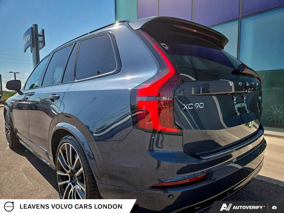 2026 Volvo XC90 ULTRA DARK THEME-10