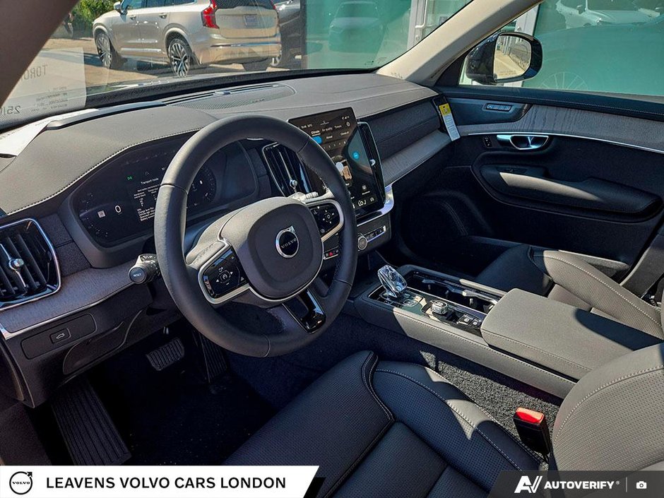 2026 Volvo XC90 ULTRA DARK THEME-12