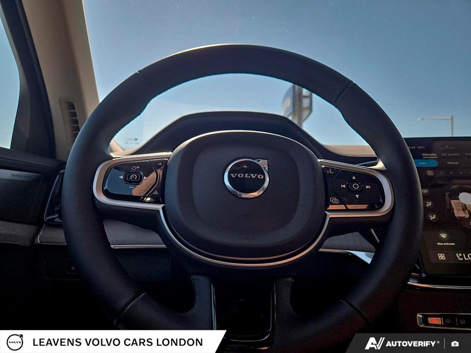 2026 Volvo XC90 ULTRA DARK THEME-13