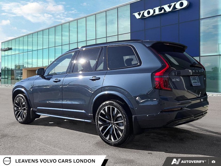 2026 Volvo XC90 PLUS DARK THEME-3