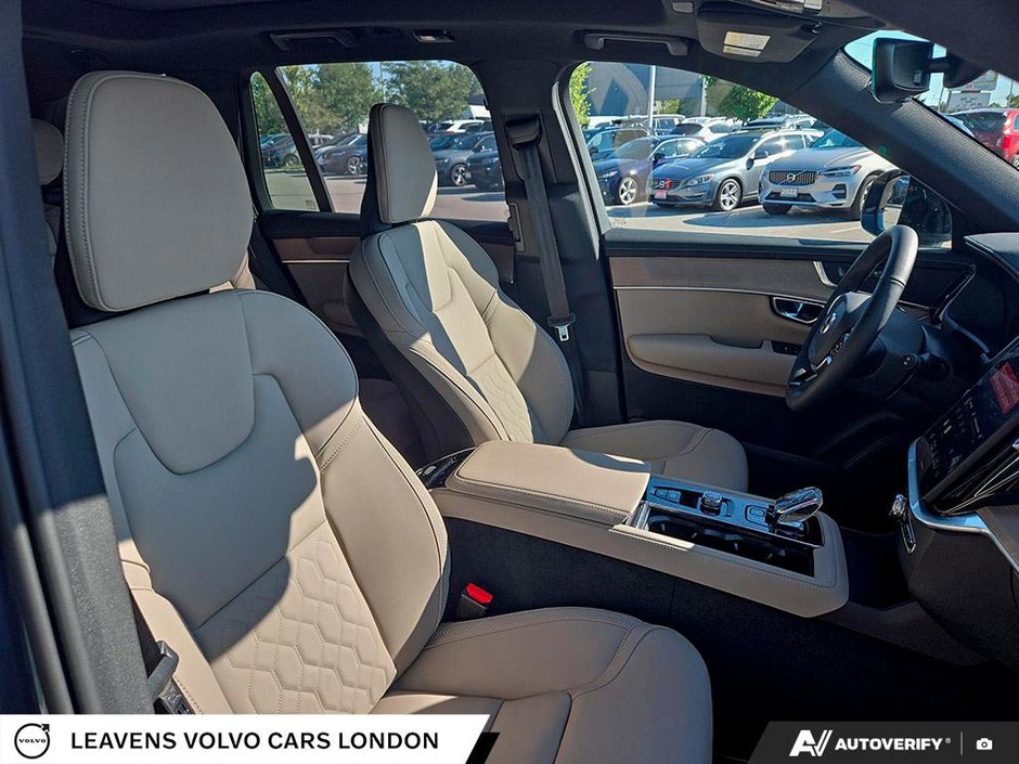 2026 Volvo XC90 PLUS DARK THEME-25