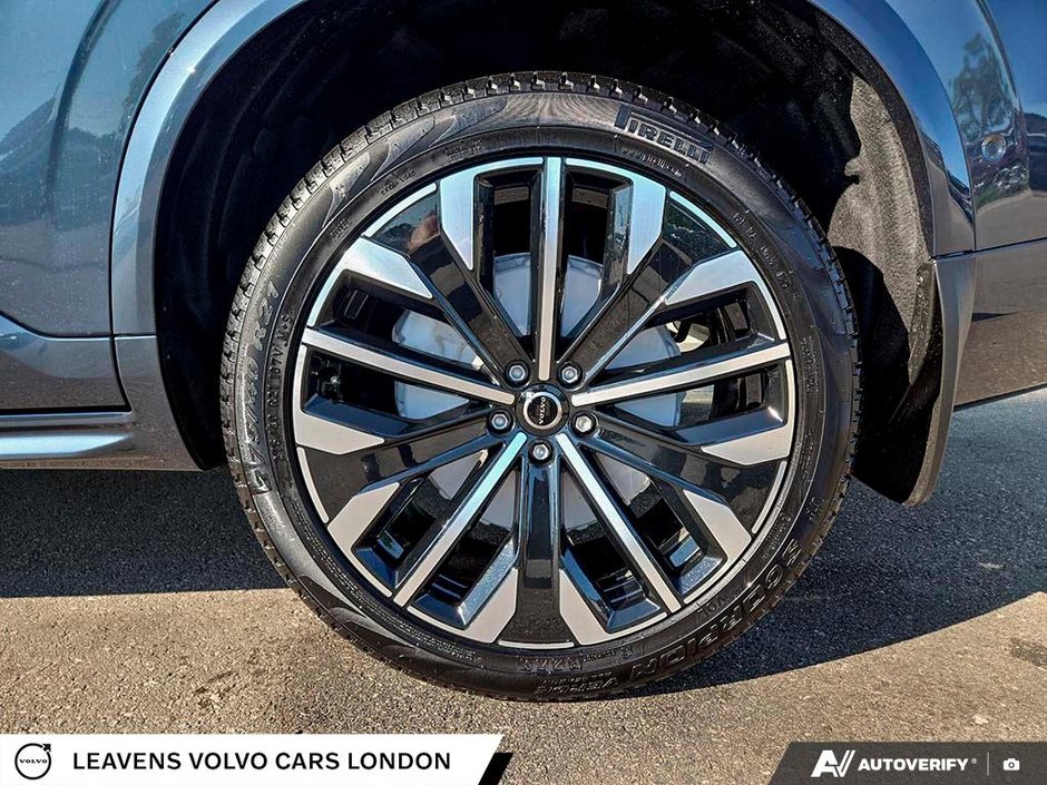 2026 Volvo XC90 PLUS DARK THEME-5