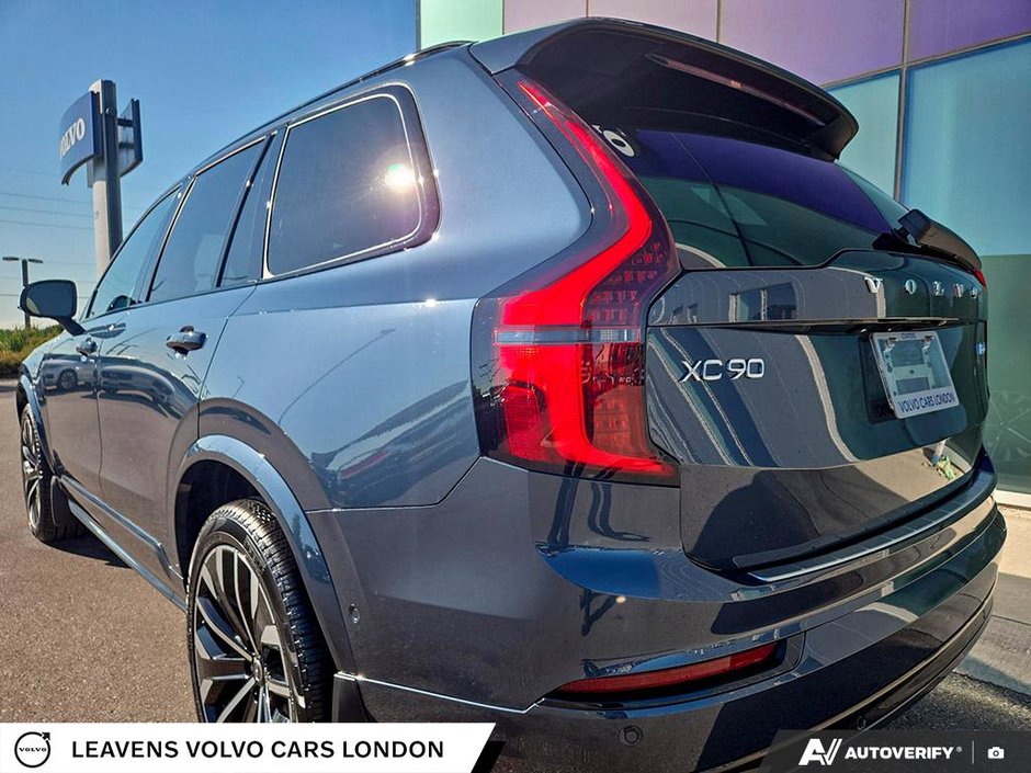 2026 Volvo XC90 PLUS DARK THEME-10