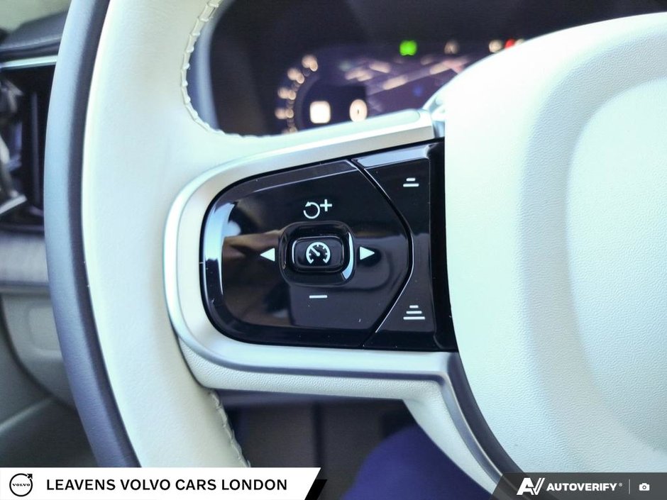2026 Volvo XC90 ULTRA BRIGHT THEME-29