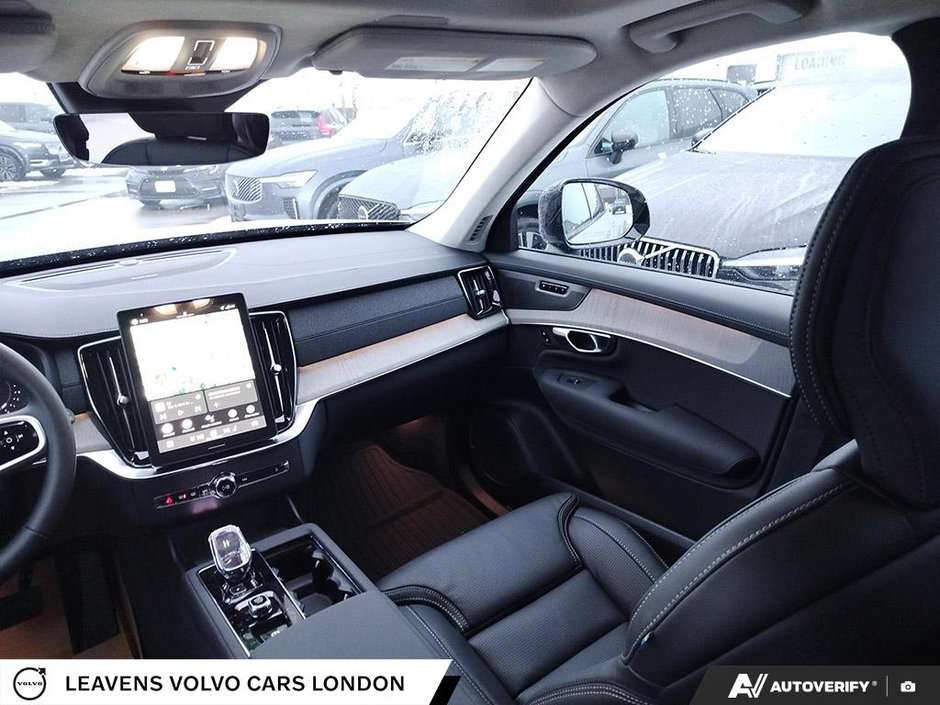 2026 Volvo XC90 ULTRA DARK THEME-24