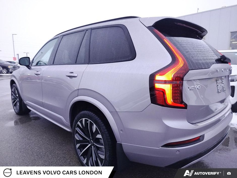 2026 Volvo XC90 ULTRA DARK THEME-10