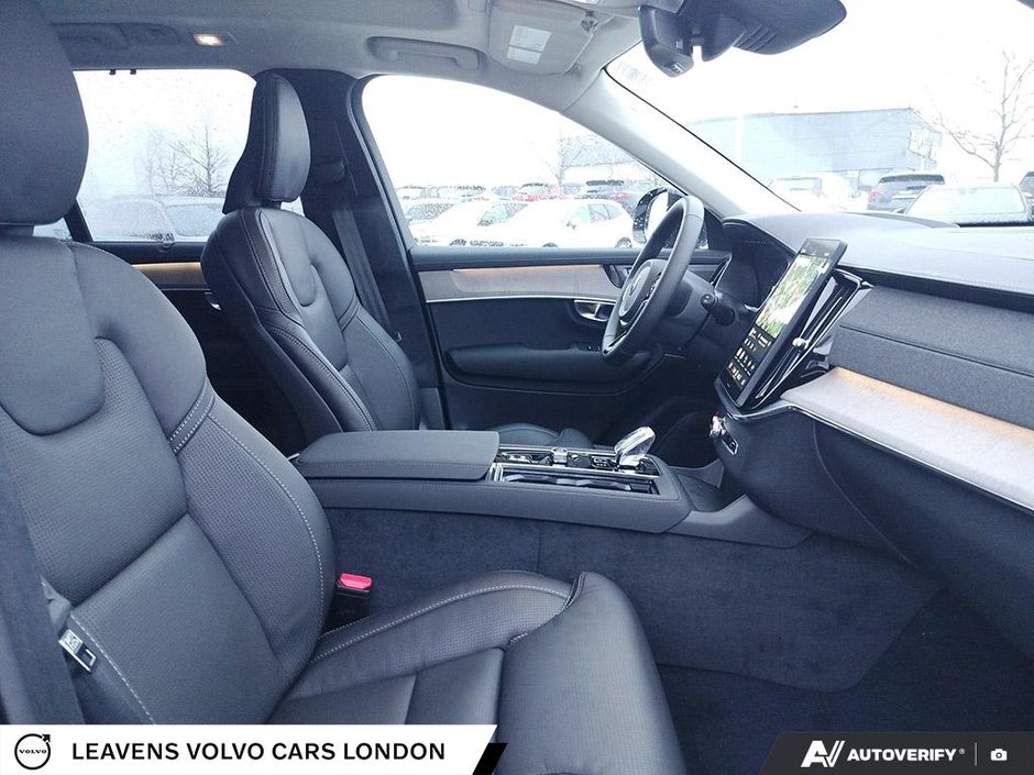 2026 Volvo XC90 ULTRA DARK THEME-21