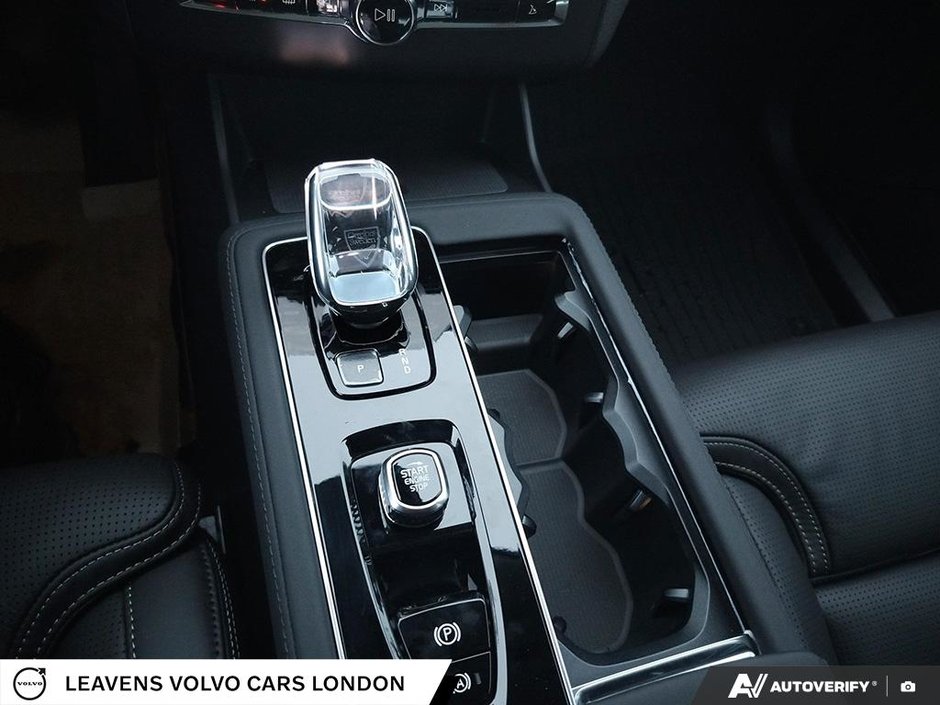 2026 Volvo XC90 ULTRA DARK THEME-17