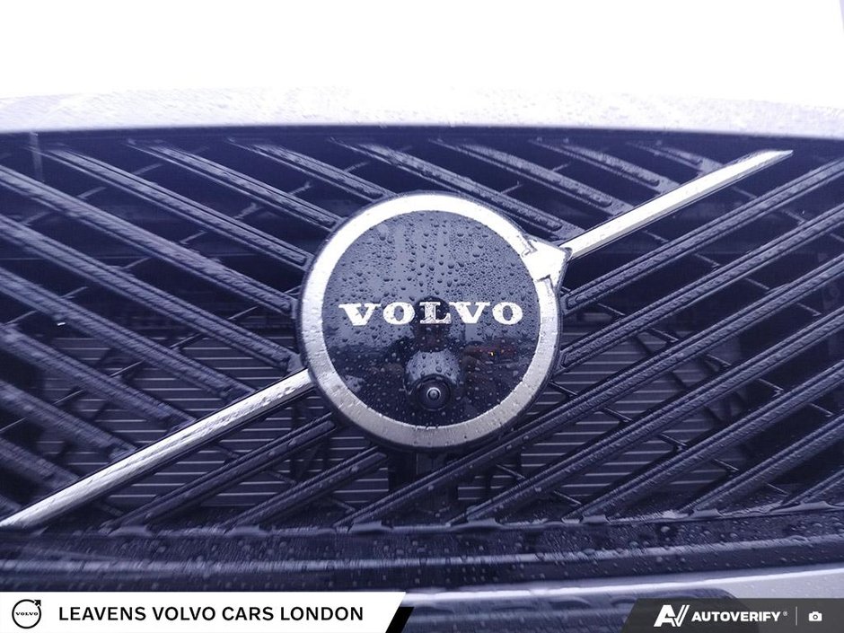 2026 Volvo XC90 ULTRA DARK THEME-8