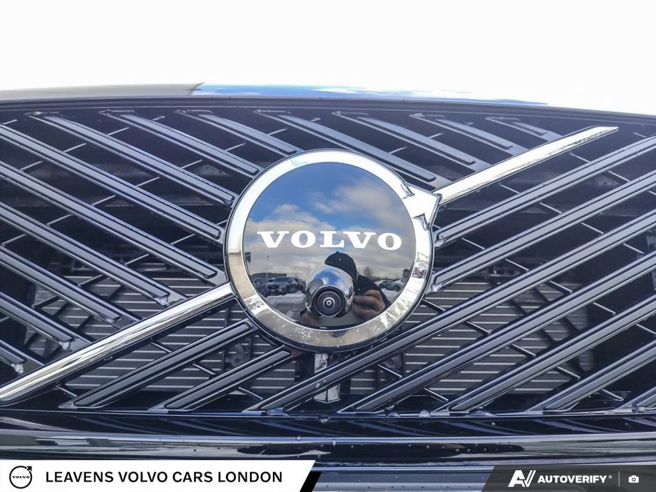 2026 Volvo XC90 ULTRA DARK THEME-8