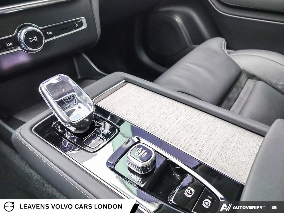 2026 Volvo XC90 ULTRA BRIGHT THEME-17