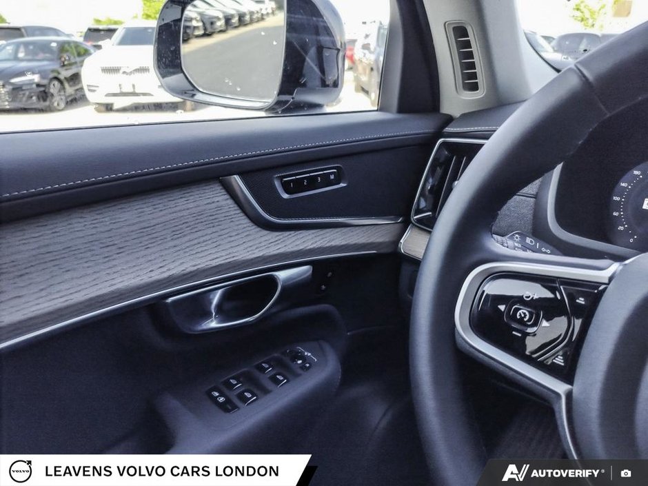 2026 Volvo XC90 PLUS DARK THEME-16