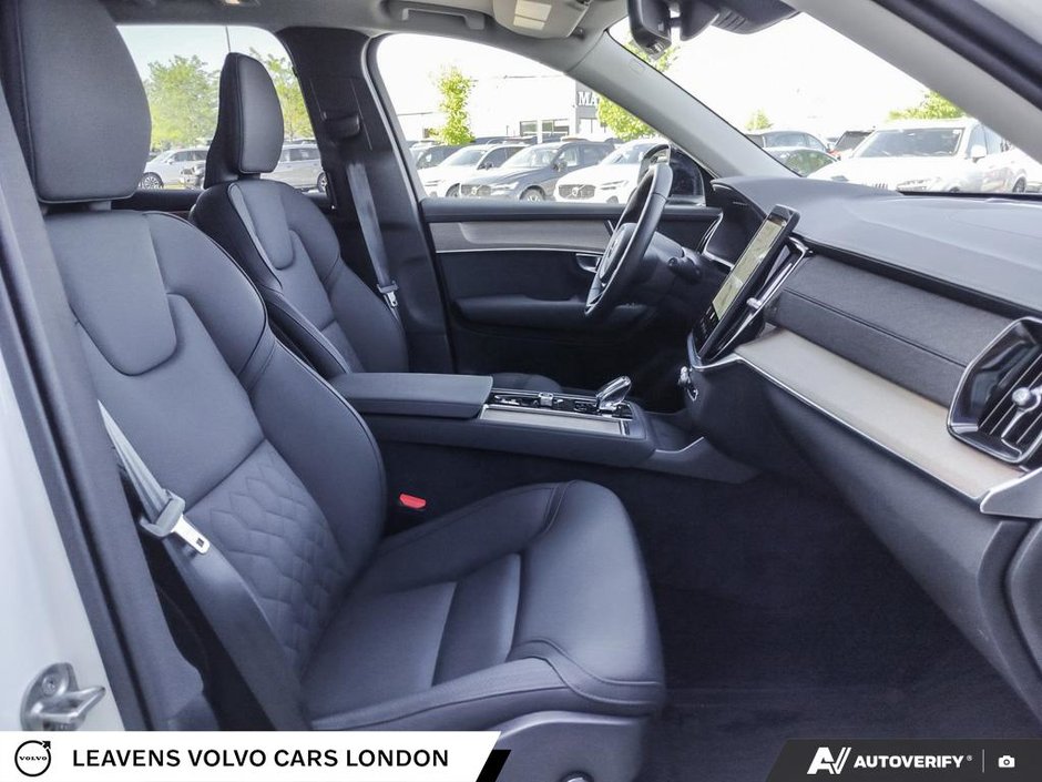 2026 Volvo XC90 PLUS DARK THEME-21
