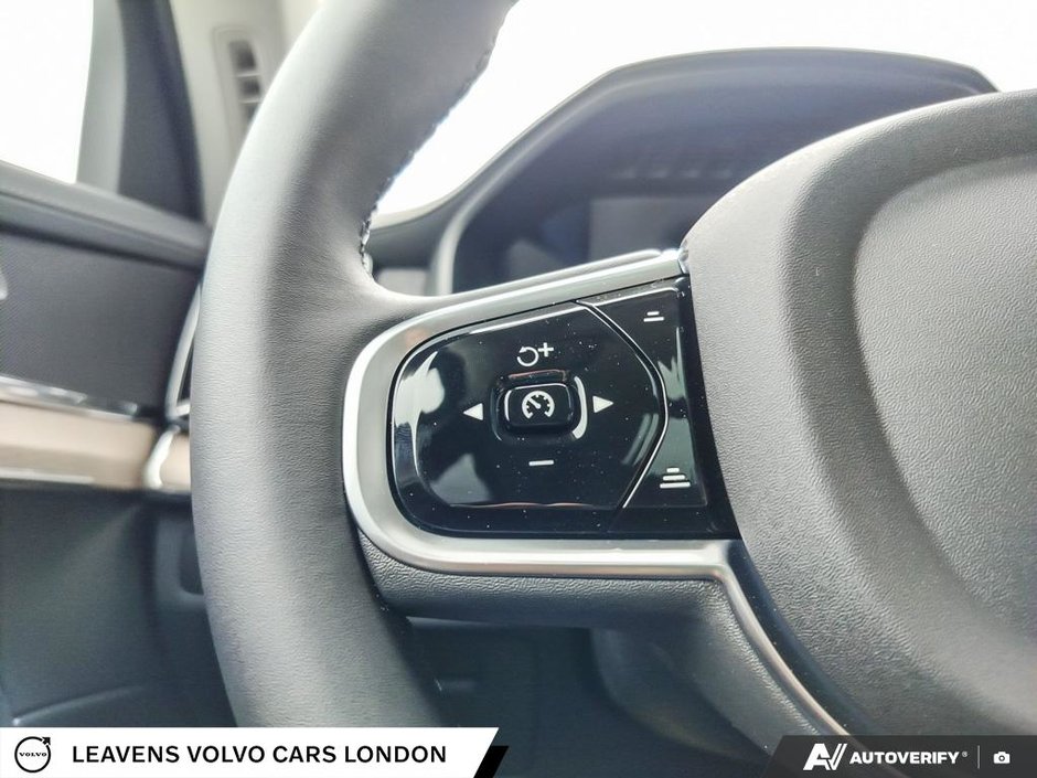 2026 Volvo XC90 PLUS DARK THEME-29