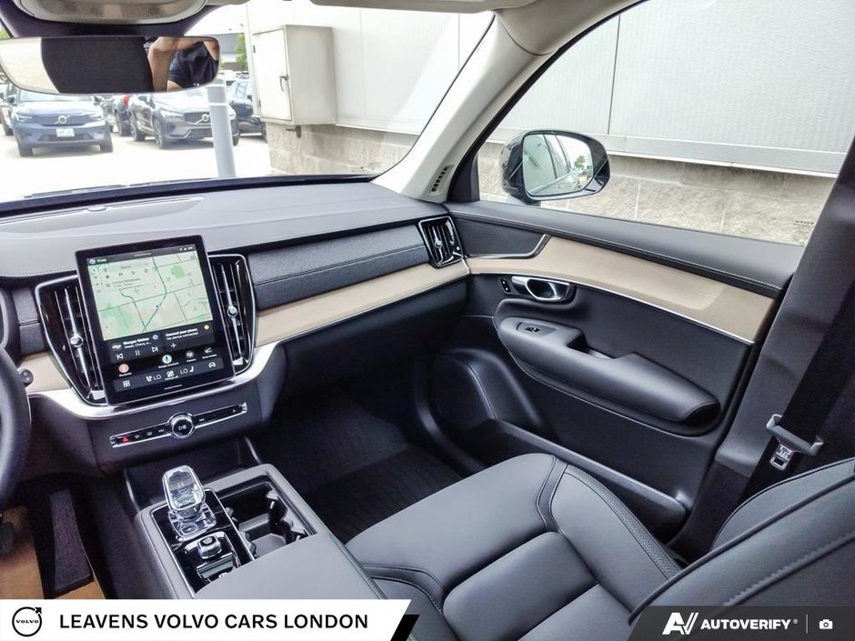 2026 Volvo XC90 PLUS DARK THEME-24