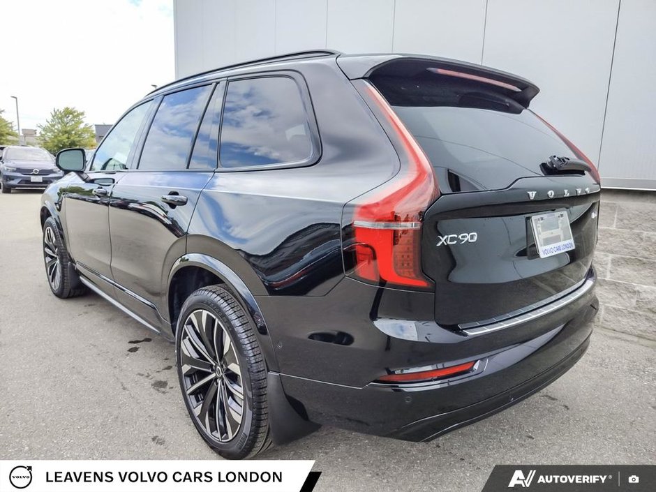 2026 Volvo XC90 PLUS DARK THEME-10